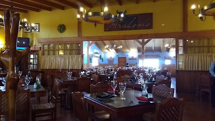Tiralomo Restaurant