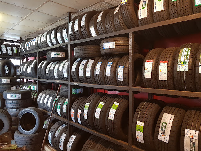 Reviews of Wood Street Tyres in London - Tire shop