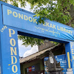 Review Pondok Pekak Library & Learning Centre