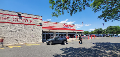 Warehouse store «Costco Wholesale», reviews and photos, 125 Beacon Dr, Holbrook, NY 11741, USA