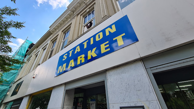 Station-Market
