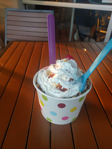 Frozen Yogurt Shop «Front Porch», reviews and photos, 3107 S Interstate 35 #770, Round Rock, TX 78664, USA