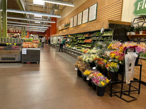 Grocery Store «Whole Foods Market», reviews and photos, 4944 Shelbyville Rd, Louisville, KY 40207, USA