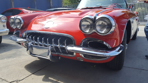 Auto Body Shop «Rich and Famous Auto Body», reviews and photos, 14741 Bessemer St, Van Nuys, CA 91411, USA