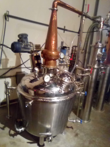 Liquor Store «FOX RIVER DISTILLING COMPANY», reviews and photos, 204 Dearborn Court Unit 110, Geneva, IL 60134, USA