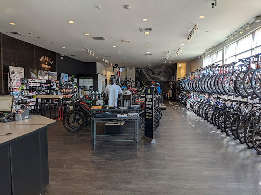 Bicycle Store «Trek Bicycle Santa Rosa Downtown», reviews and photos, 512 Mendocino Ave, Santa Rosa, CA 95401, USA