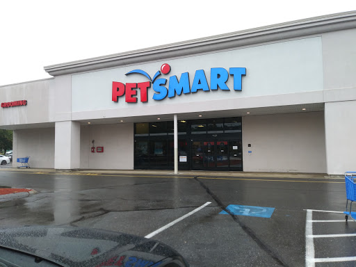 Pet Supply Store «PetSmart», reviews and photos, 777 S Willow St, Manchester, NH 03103, USA