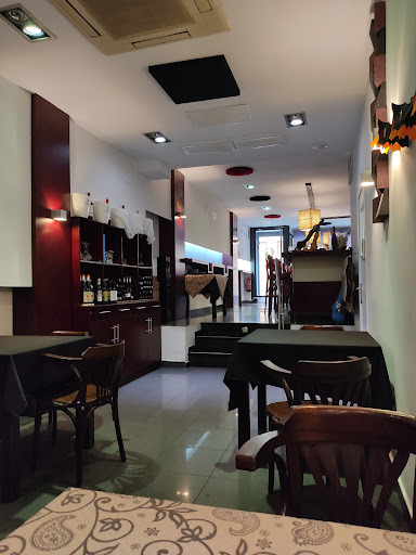 Petra cafe & bar - Carrer lOrdana, 4, 03550 Sant Joan dAlacant, Alicante, España