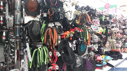 Discount Store «99 Cents Only Stores», reviews and photos, 260 E 10th St, Gilroy, CA 95020, USA