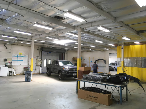 Auto Body Shop «Torrey Pines Collision Center», reviews and photos, 11633 Sorrento Valley Rd, San Diego, CA 92121, USA