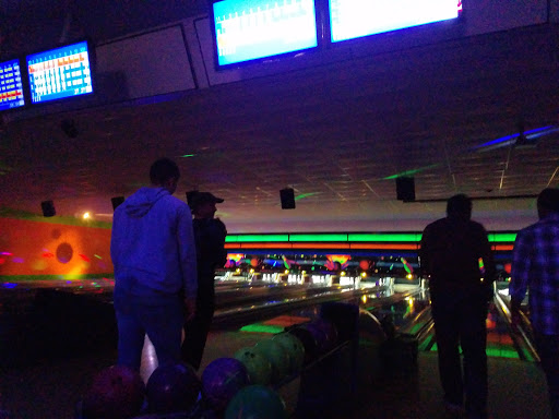 Bowling Alley «Blue Fox Rock n Bowl», reviews and photos, 1603 Hopmeadow St, Simsbury, CT 06070, USA