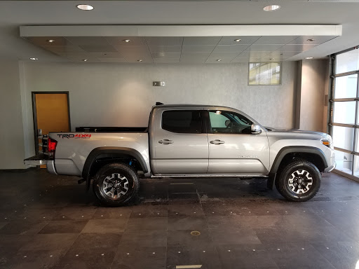 Toyota Dealer «Carlson Toyota», reviews and photos, 12880 Riverdale Dr NW, Coon Rapids, MN 55448, USA