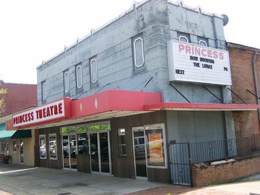 Movie Theater «Princess Theatre», reviews and photos, 72 S Main St, Lexington, TN 38351, USA