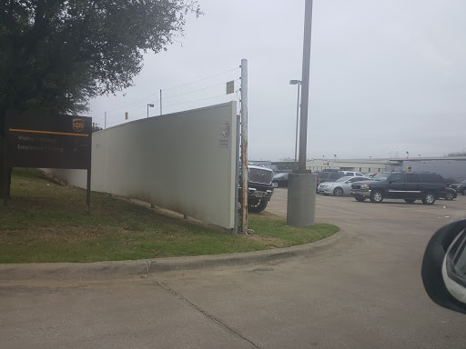 Shipping Service «UPS Freight», reviews and photos, 2600 E Pioneer Dr, Irving, TX 75061, USA