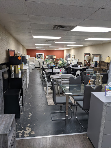 Furniture Store «Discount Furniture Store», reviews and photos, 504 E Market St, York, PA 17403, USA