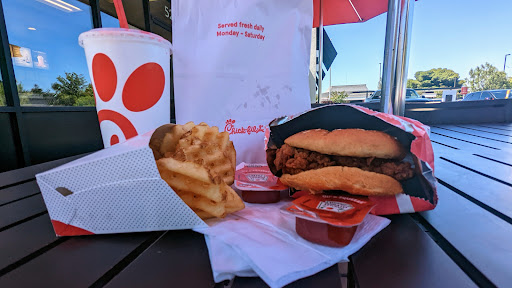 Restaurant «Chick-fil-A Mowry Ave», reviews and photos, 5245 Mowry Ave, Fremont, CA 94538, USA