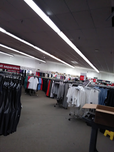 K&G Fashion Superstore, 22688 Michigan Ave, Dearborn, MI 48124, USA, 