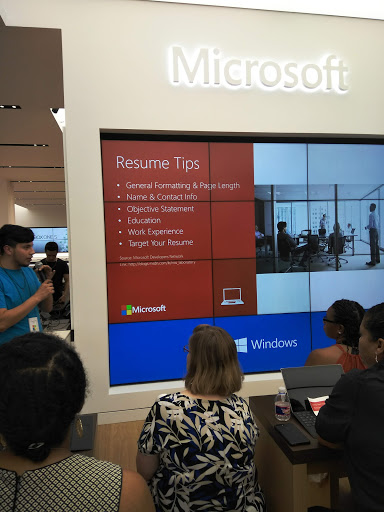 Computer Store «Microsoft Store», reviews and photos, 5015 Westheimer Rd A2421, Houston, TX 77056, USA