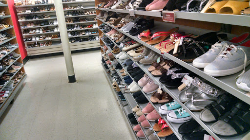 Department Store «T.J. Maxx», reviews and photos, 875 Queen St, Southington, CT 06489, USA