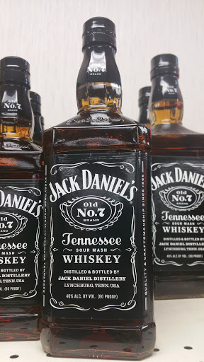 Liquor Store «Rivergate Wines & Liquors», reviews and photos, 752 Rivergate Pkwy, Goodlettsville, TN 37072, USA