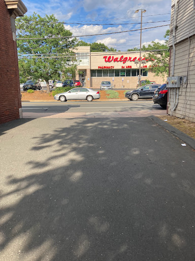 Drug Store «Walgreens», reviews and photos, 295 Main St, Manchester, CT 06040, USA