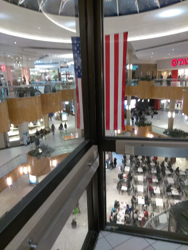 Shopping Mall «Holyoke Mall», reviews and photos, 50 Holyoke St, Holyoke, MA 01040, USA