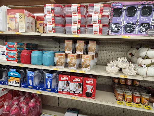 Grocery Store «Grocery Outlet Bargain Market», reviews and photos, 960 Roosevelt Ave, Enumclaw, WA 98022, USA