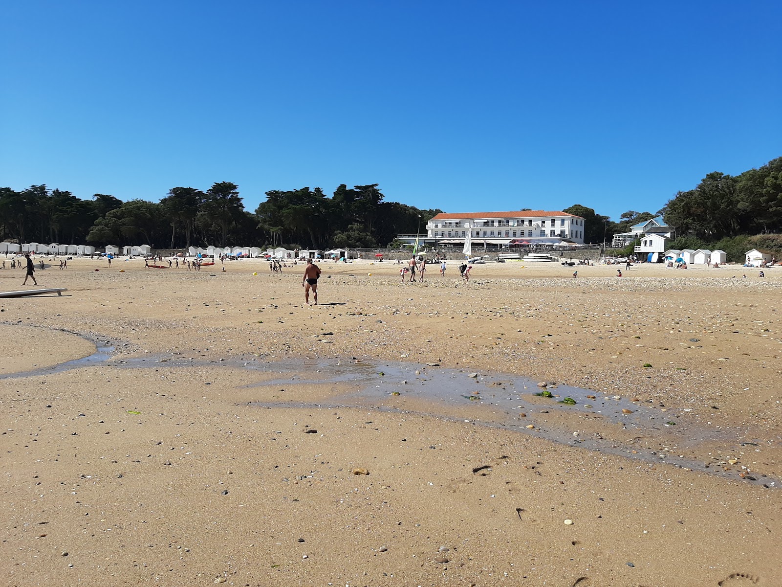 Plage des Dames'in fotoğrafı ve yerleşim