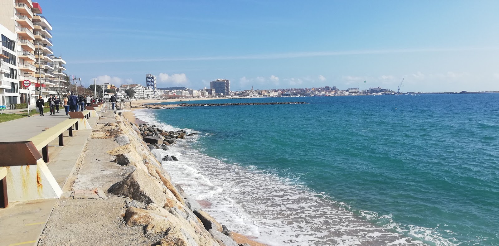 Photo de Plage de Torre Valentina et le règlement