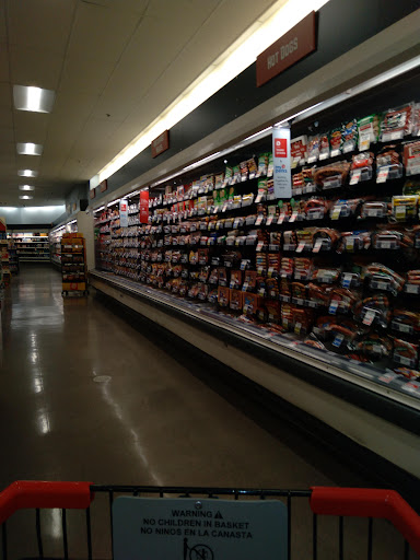 Supermarket «Giant Eagle Supermarket», reviews and photos, 1800 W State St, Alliance, OH 44601, USA