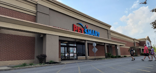 Pet Supply Store «PetSmart», reviews and photos, 1734 Walden Ave, Cheektowaga, NY 14225, USA