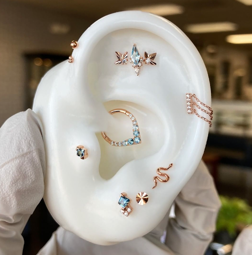 Tattoo Shop «Deep Roots Tattoo and Body Piercing», reviews and photos, 209 Bellevue Way NE, Bellevue, WA 98004, USA