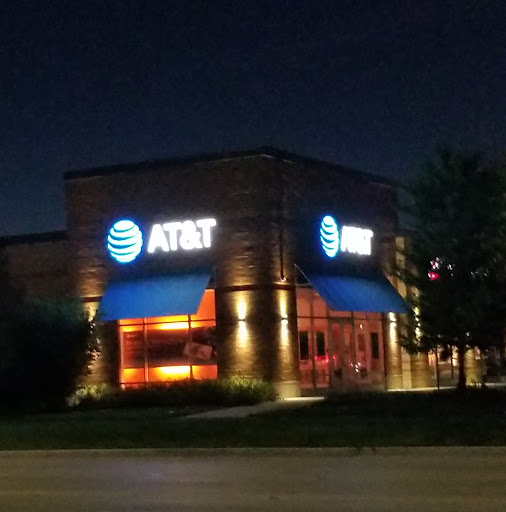 Cell Phone Store «AT&T Authorized Retailer», reviews and photos, 2518 Harlem Ave #5D, North Riverside, IL 60546, USA