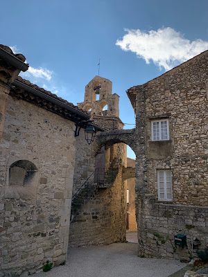 Église Saint Mayeul à Rousset-les-Vignes