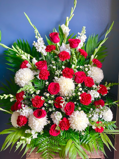 Florist «Halls of Tara Florist», reviews and photos, 2051 Centre St, West Roxbury, MA 02132, USA