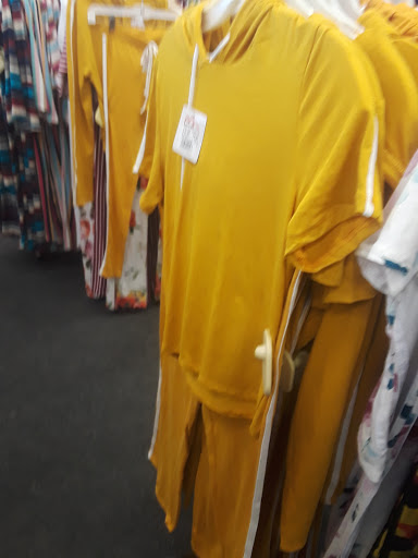 Clothing Store «Citi Trends», reviews and photos, 4443 Cane Run Rd #130, Shively, KY 40216, USA