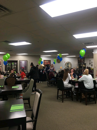 Furniture Store «Raymour & Flanigan Furniture and Mattress Store», reviews and photos, 2780 W Ridge Rd, Rochester, NY 14626, USA