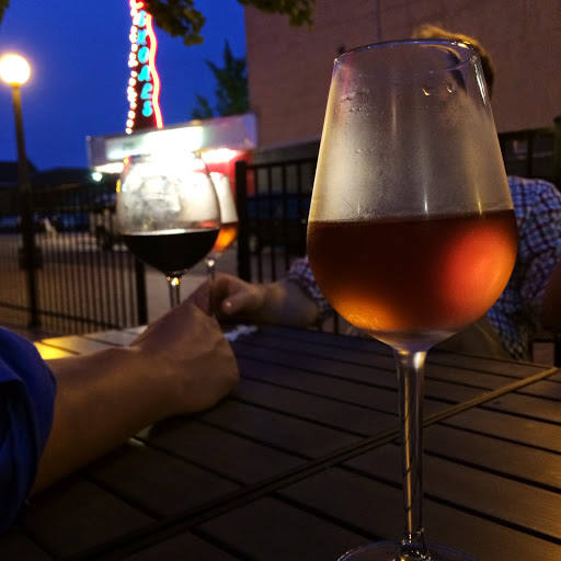 Wine Bar «The Carriage Wine and Market», reviews and photos, 121 E Mobile St, Florence, AL 35630, USA