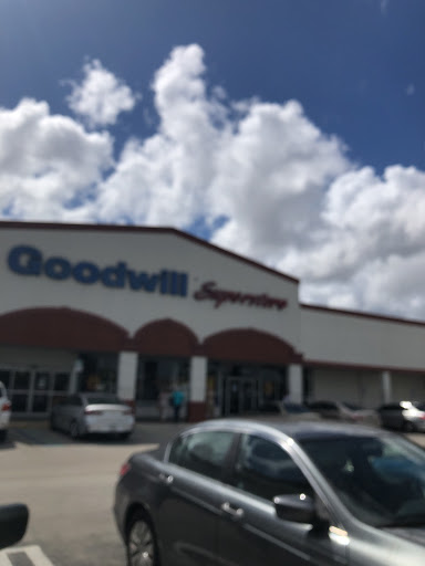 Thrift Store «Goodwill Tamiami Superstore», reviews and photos, 9760 SW 8th St, Miami, FL 33174, USA