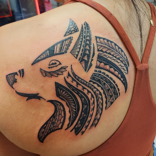 Explore camera tattoo ideas, creative tattoo ideas in Honolulu, available at Aloha Tattoo Waikiki Hilton Hawaiian Village Rainbow Bazaar