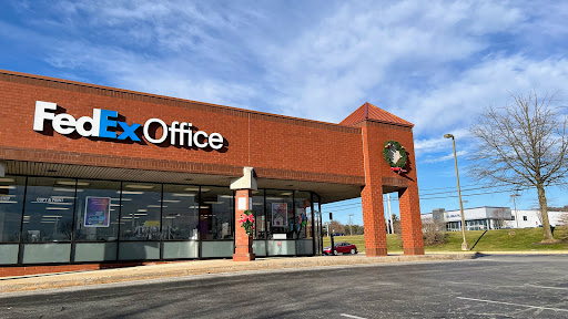 Print Shop «FedEx Office Print & Ship Center», reviews and photos, 464 Lincoln Hwy, Exton, PA 19341, USA