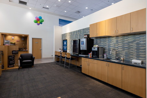 Ford Dealer «AutoNation Ford Bellevue», reviews and photos, 411 116th Ave NE, Bellevue, WA 98004, USA