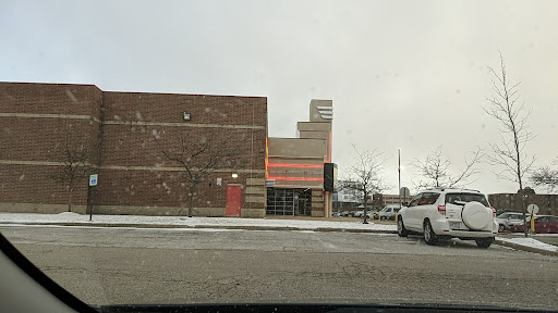 Movie Theater «Regal Cinemas Middleburg Town Square 16», reviews and photos, 18348 Bagley Rd, Middleburg Heights, OH 44130, USA