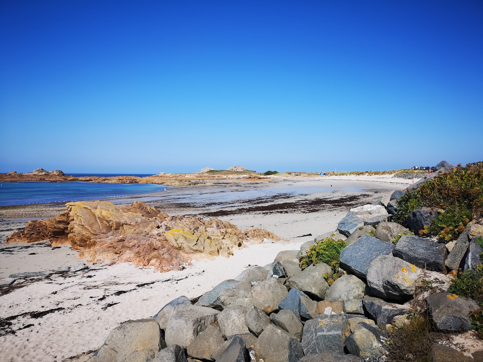 Photo of Vazon Guernsey Beach - popular place among relax connoisseurs