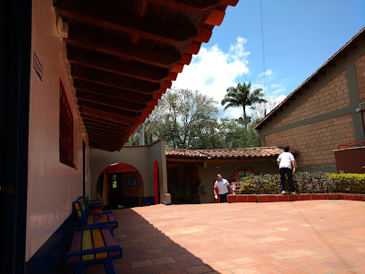 Colegio Santa Cruz De La Nueva Baeza