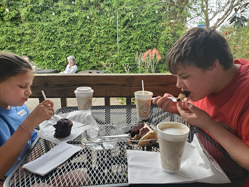 Coffee Shop «Garden District Coffee», reviews and photos, 2008 Perkins Rd, Baton Rouge, LA 70808, USA