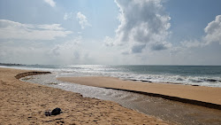 Dwarakapathi Beach'in fotoğrafı - rahatlamayı sevenler arasında popüler bir yer