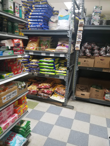 Indian Grocery Store «Everest Indian Grocery Store», reviews and photos, 1621 Columbia Ave, Lancaster, PA 17603, USA