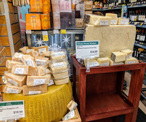 Grocery Store «Whole Foods Market», reviews and photos, 12905 Riverside Dr, Sherman Oaks, CA 91423, USA