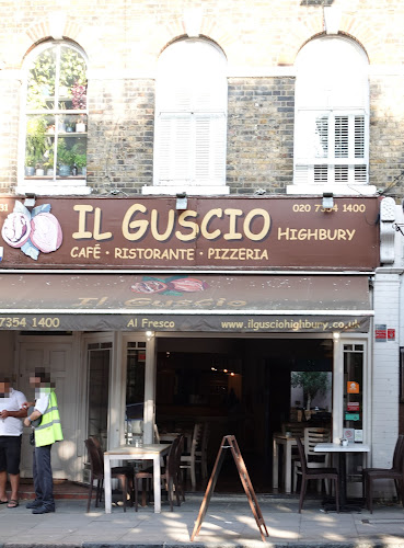 Comments and reviews of Il Guscio
